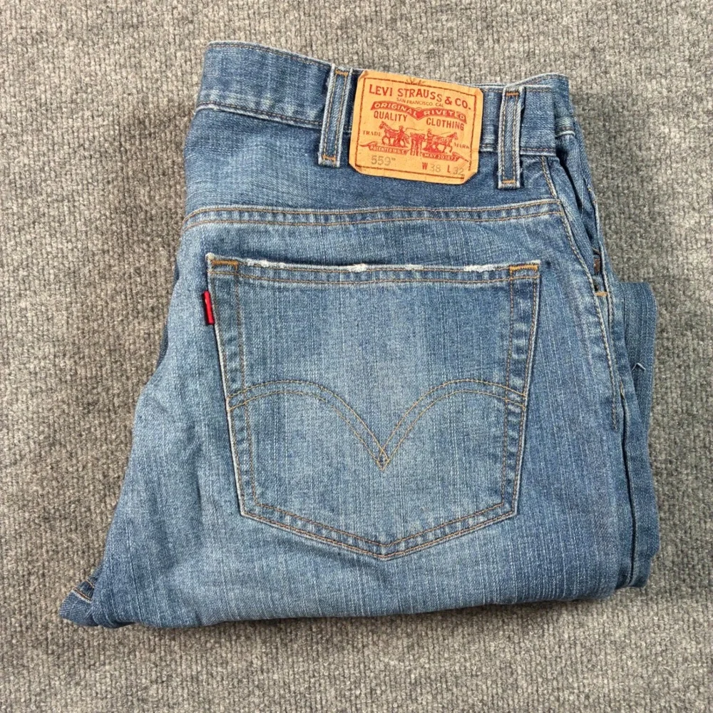 Levis 559 Relaxed Straight Jeans Mens 38x32 Blue Medium Wash Denim Workwear